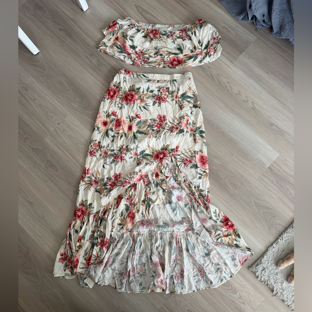 American Eagle Cream Floral Maxi Skirt with Red & Green Blooms 2 piece Set